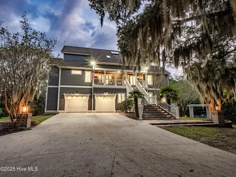 222 Sea Gull Lane Wilmington NC 28409