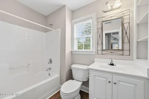 263 Laurie Ellis Road Winterville NC 28590