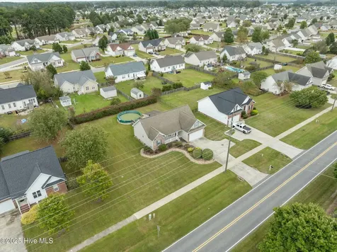 263 Laurie Ellis Road Winterville NC 28590