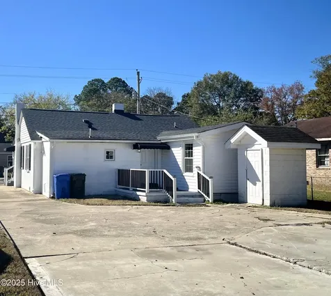 1633 Freeman Street SE Wilson NC 27893