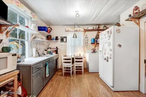 302 N Sycamore Street Fremont NC 27830