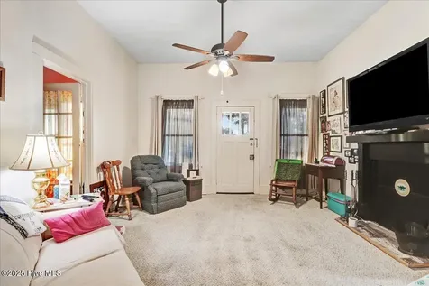 302 N Sycamore Street Fremont NC 27830