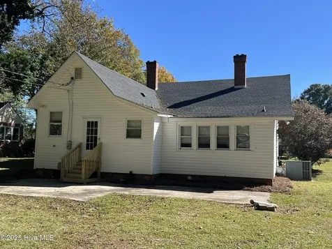 10140 N College Street Clarkton NC 28433