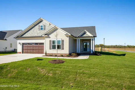 107 Sunny Acres Lane Clinton NC 28328