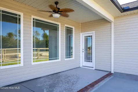 107 Sunny Acres Lane Clinton NC 28328