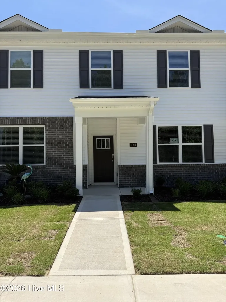 1024 Bayard Wootten Way New Bern NC 28562