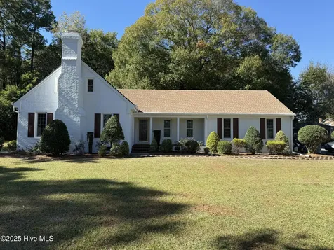 101 Forest Drive Clinton NC 28328