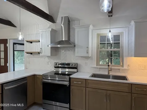 101 Forest Drive Clinton NC 28328