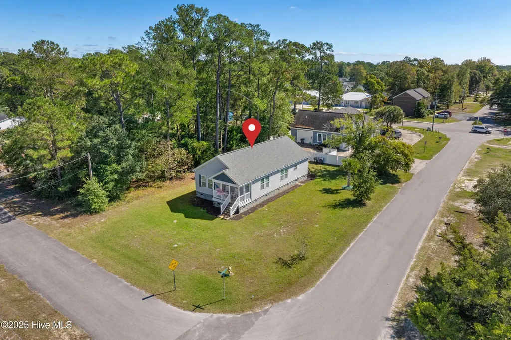 982 Charlotte Avenue Calabash NC 28467