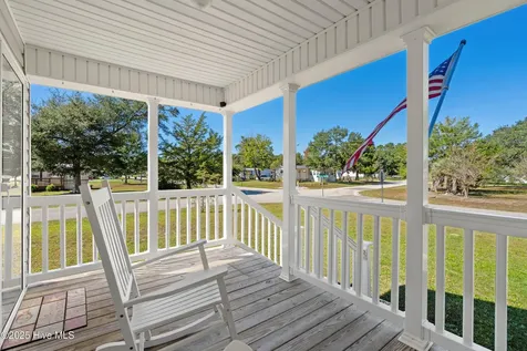 982 Charlotte Avenue Calabash NC 28467