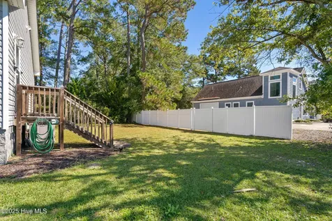 982 Charlotte Avenue Calabash NC 28467