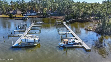 42 Winding Creek Drive Oriental NC 28571