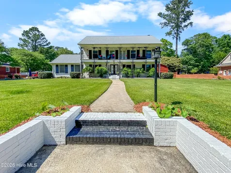 1907 Essex Street Kinston NC 28504