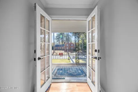 1907 Essex Street Kinston NC 28504