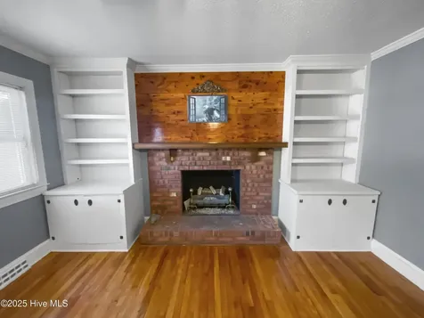 1907 Essex Street Kinston NC 28504