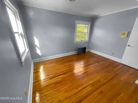 1907 Essex Street Kinston NC 28504
