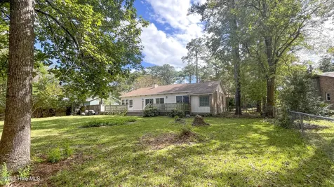 3608 Meadow Drive Morehead City NC 28557