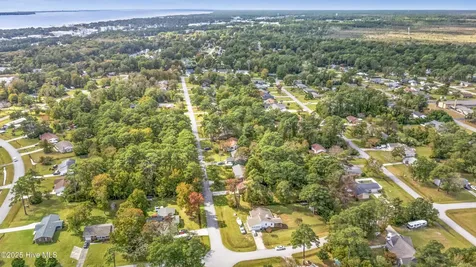 3608 Meadow Drive Morehead City NC 28557