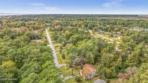 3608 Meadow Drive Morehead City NC 28557