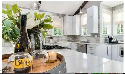 679 Carolina Bay Court Southport NC 28461