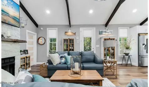 679 Carolina Bay Court Southport NC 28461