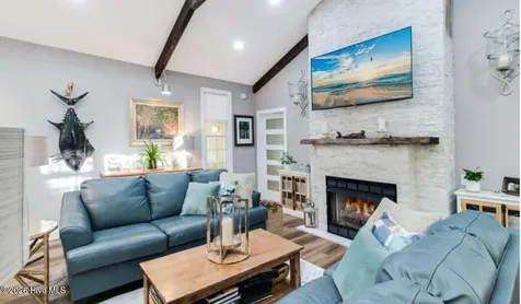 679 Carolina Bay Court Southport NC 28461
