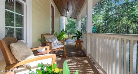 679 Carolina Bay Court Southport NC 28461