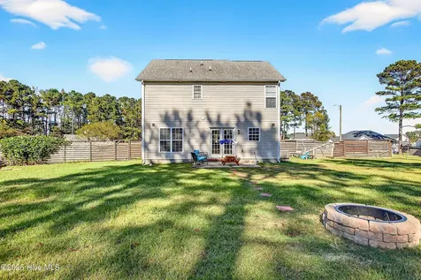 203 Reef Lane Richlands NC 28574
