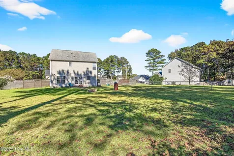 203 Reef Lane Richlands NC 28574