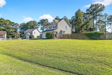203 Reef Lane Richlands NC 28574