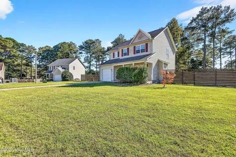 203 Reef Lane Richlands NC 28574