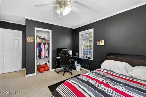 1109 Middle Sound Loop Road Wilmington NC 28411