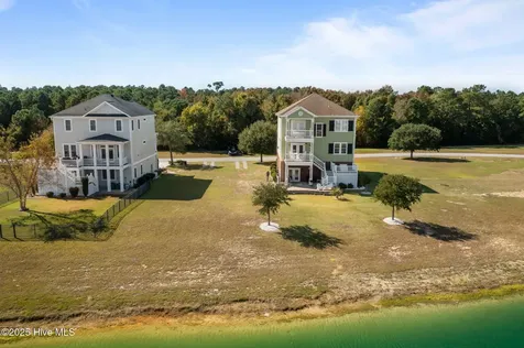 309 Kensington Place Newport NC 28570
