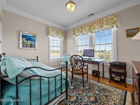 309 Kensington Place Newport NC 28570