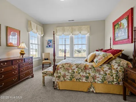 309 Kensington Place Newport NC 28570