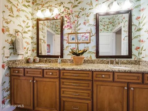 309 Kensington Place Newport NC 28570