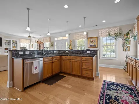 309 Kensington Place Newport NC 28570
