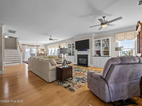 309 Kensington Place Newport NC 28570