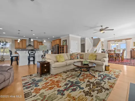 309 Kensington Place Newport NC 28570