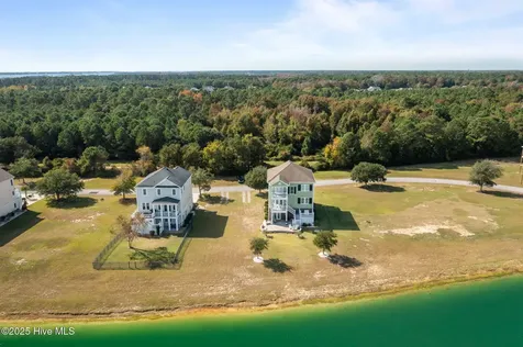 309 Kensington Place Newport NC 28570