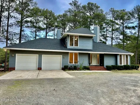 30081 W Lake Drive Wagram NC 28396