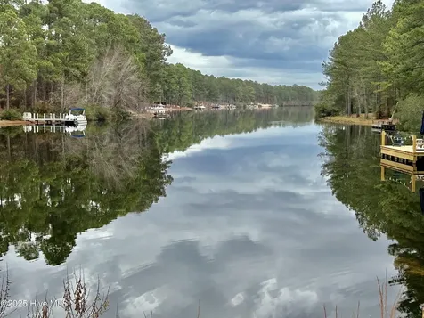 30081 W Lake Drive Wagram NC 28396
