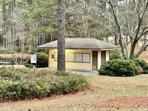 30081 W Lake Drive Wagram NC 28396