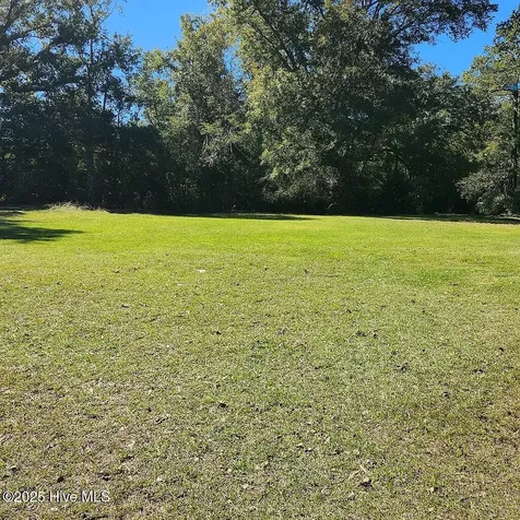 114 Old Farm Road Hampstead NC 28443