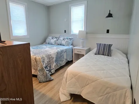 1103 Ocean Drive Emerald Isle NC 28594