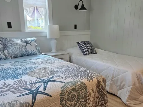 1103 Ocean Drive Emerald Isle NC 28594