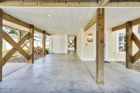 805 E Yacht Drive Oak Island NC 28465