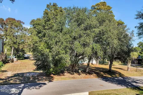 805 E Yacht Drive Oak Island NC 28465