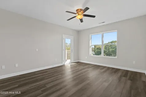 2272 Dolphin Shores Drive SW Supply NC 28462