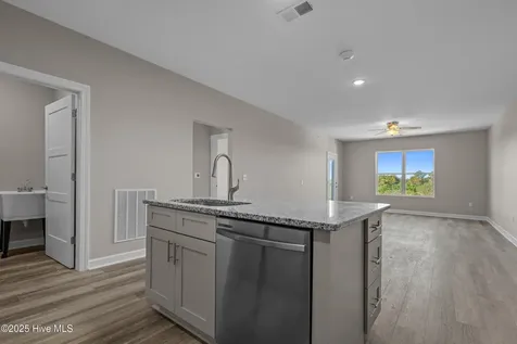 2272 Dolphin Shores Drive SW Supply NC 28462